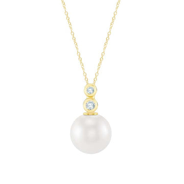 0.05ct Lab Grown Diamond Freshwater Pearl Necklace in 9K Yellow Gold