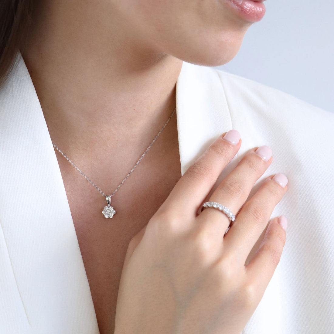 Cluster Diamond Pendant with 0.50ct Diamonds in 9K White Gold - RJ9WPCLUS50GH