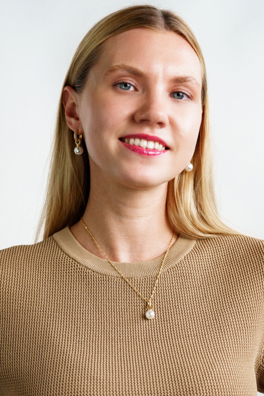 ADAGIO DUO HOOP PEARL EARRING GOLD